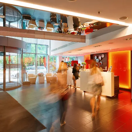 Radisson Blu Elizabete Hotel, Szálloda