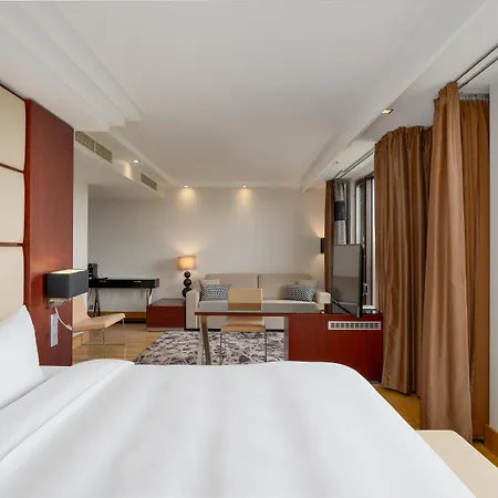 Radisson Blu Elizabete Hotel, Hotel