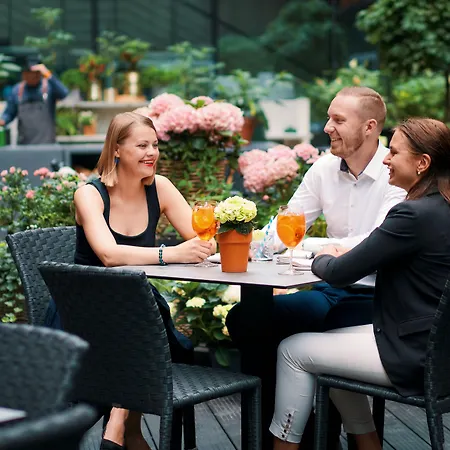 Отель Radisson Blu Elizabete Hotel, Рига