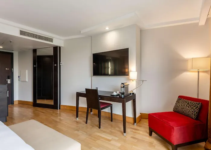 Radisson Blu Elizabete Hotel, Viesnīca 4*